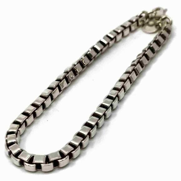 Authentic Tiffany & Co. Sterling Silver Venetian Link Bracelet 7" - Picture 3 of 7